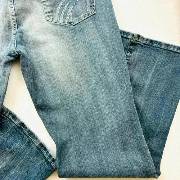 Vigoss Med Wash Lowrise Faded Distress Rhinestone Pocket Bootcut Jeans Size 15 - Picture 11 of 16